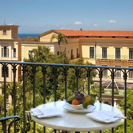 Grand La Favorita Sorrento