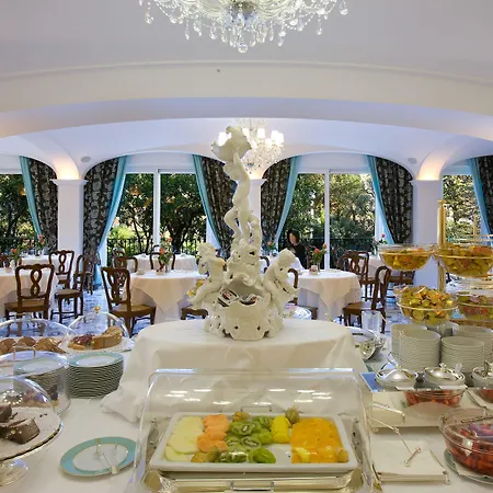 Grand La Favorita Sorrento