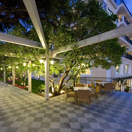 Grand La Favorita Hotel Sorrento