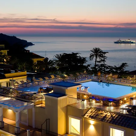 Grand La Favorita 5*