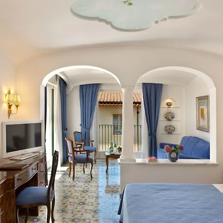 Grand La Favorita Hotel