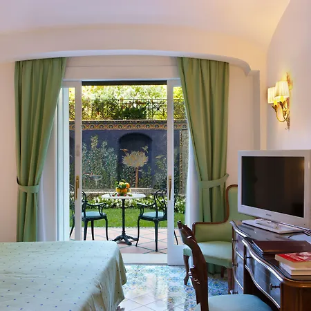 Grand La Favorita 5*