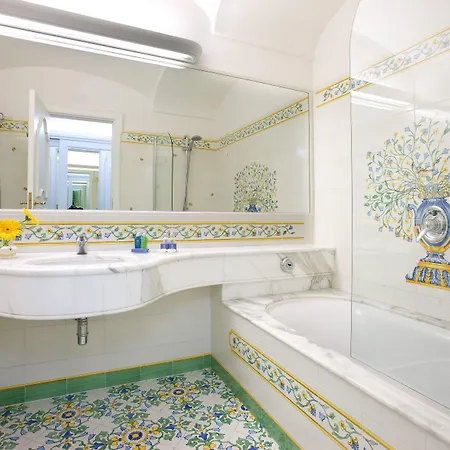 Hotel Grand La Favorita 5*