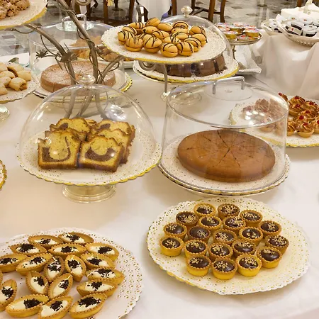 Grand La Favorita Hotel