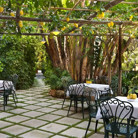 Grand La Favorita Sorrento