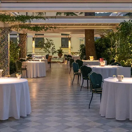 Grand La Favorita 5* Sorrento