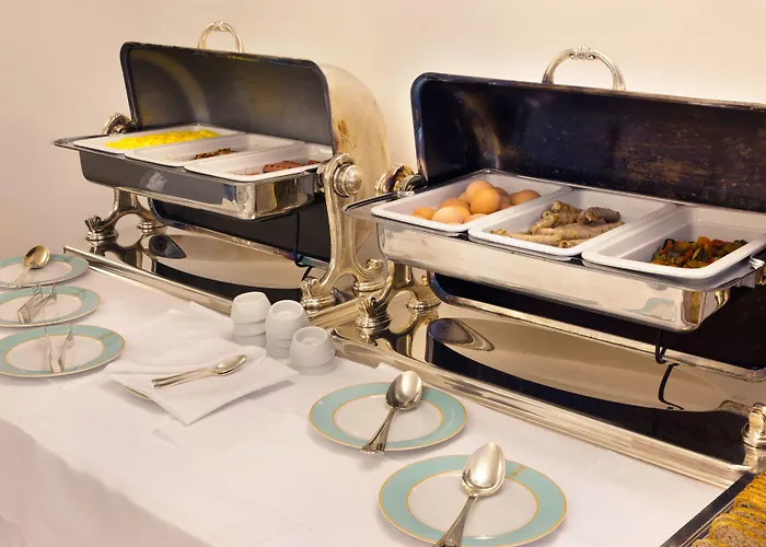 Grand La Favorita Hotel