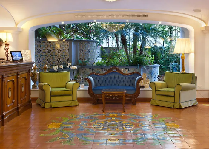 Grand La Favorita 5*