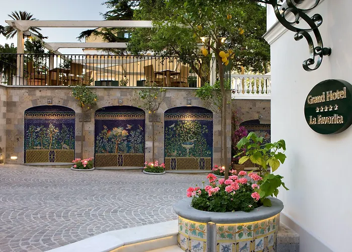 Grand La Favorita