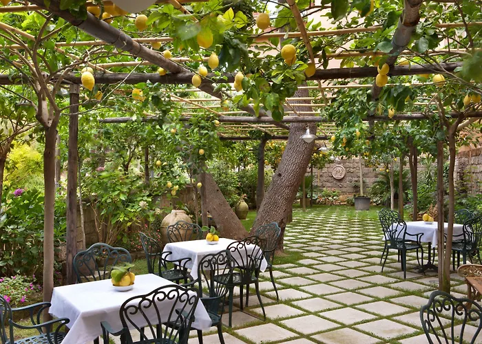 Grand La Favorita Hotel 5*