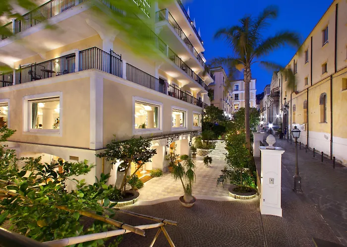 Hotel Grand La Favorita