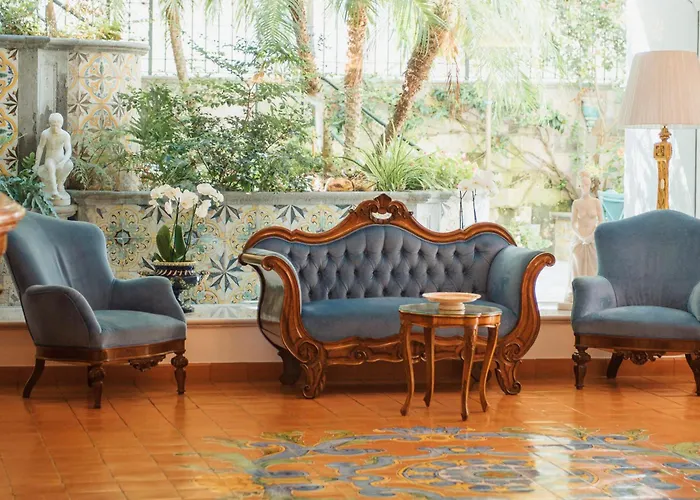 Grand La Favorita Hotel